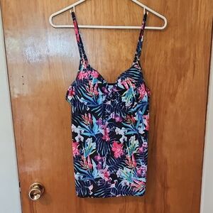 Floral Print Women's Swimsuit Top And Bottoms.